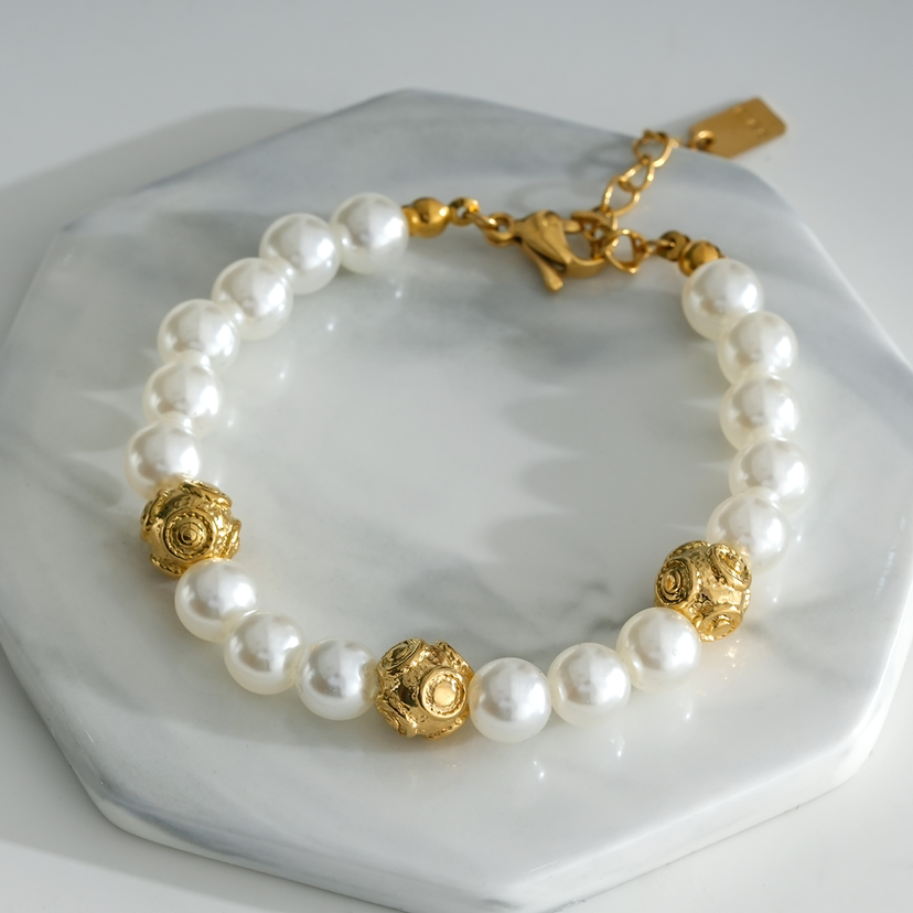 Adela - la pulsera
