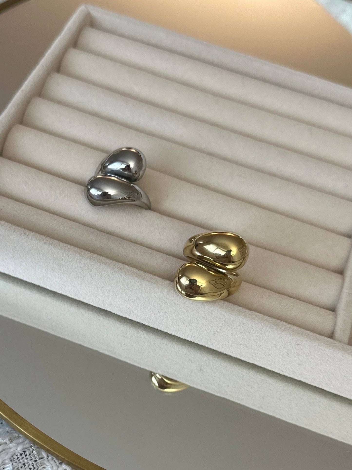 Anillo Benicka: oro o plata