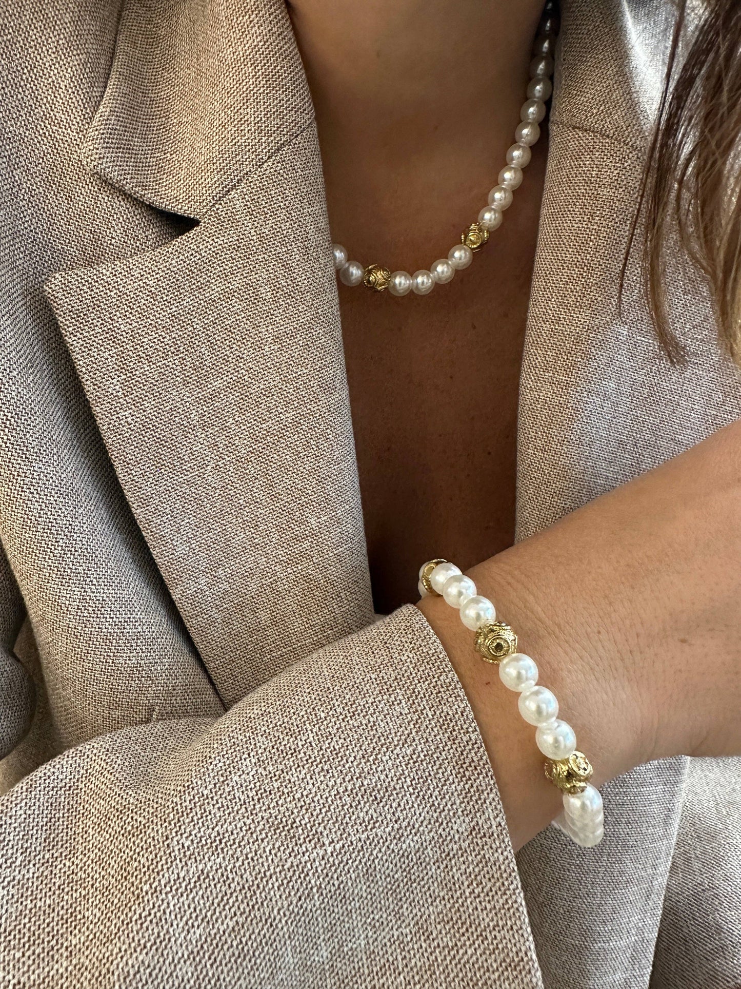Adela - la pulsera