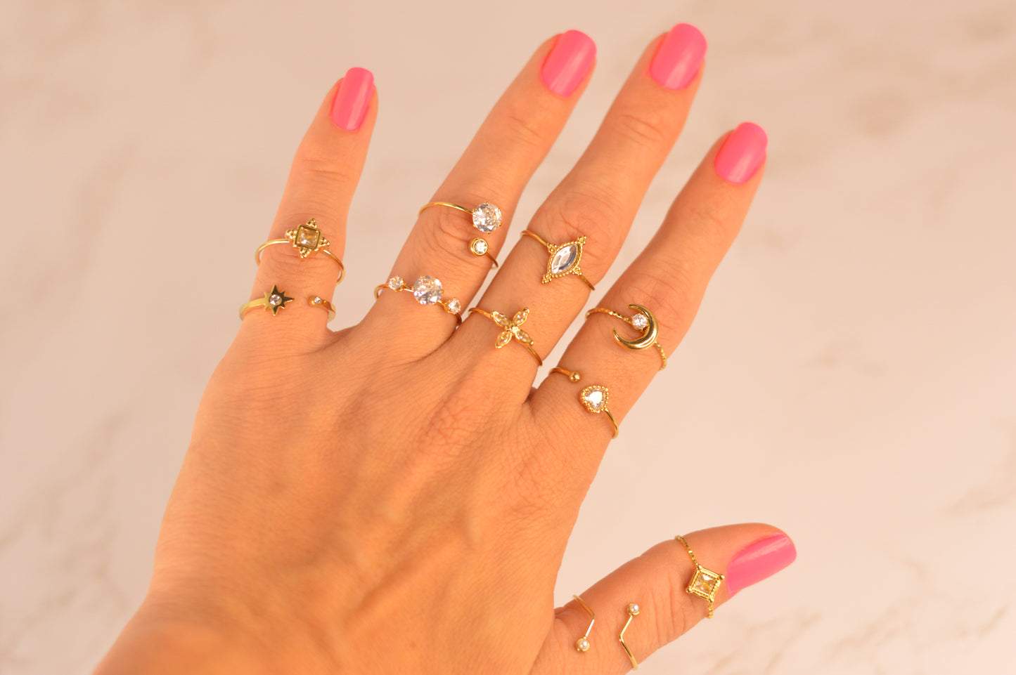 Anillos dorados con strass 10 variantes