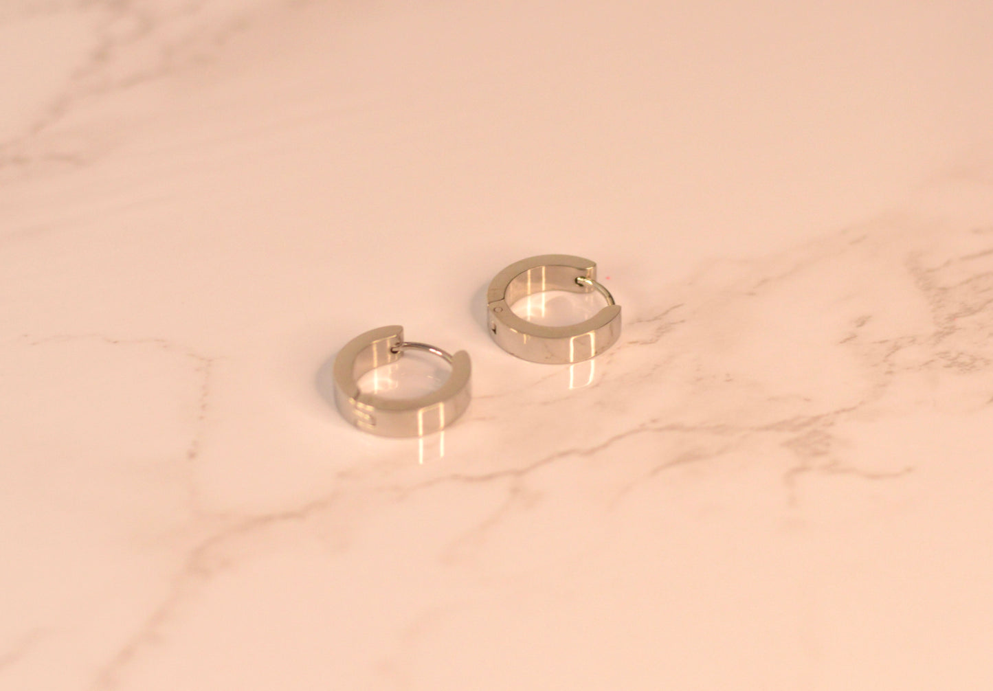 Pendientes de acero y acero chapado en oro