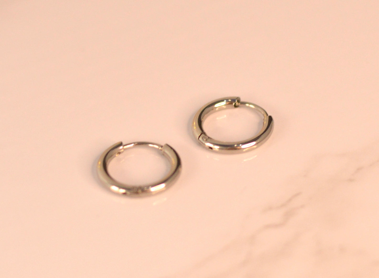 Pendientes de acero y acero chapado en oro