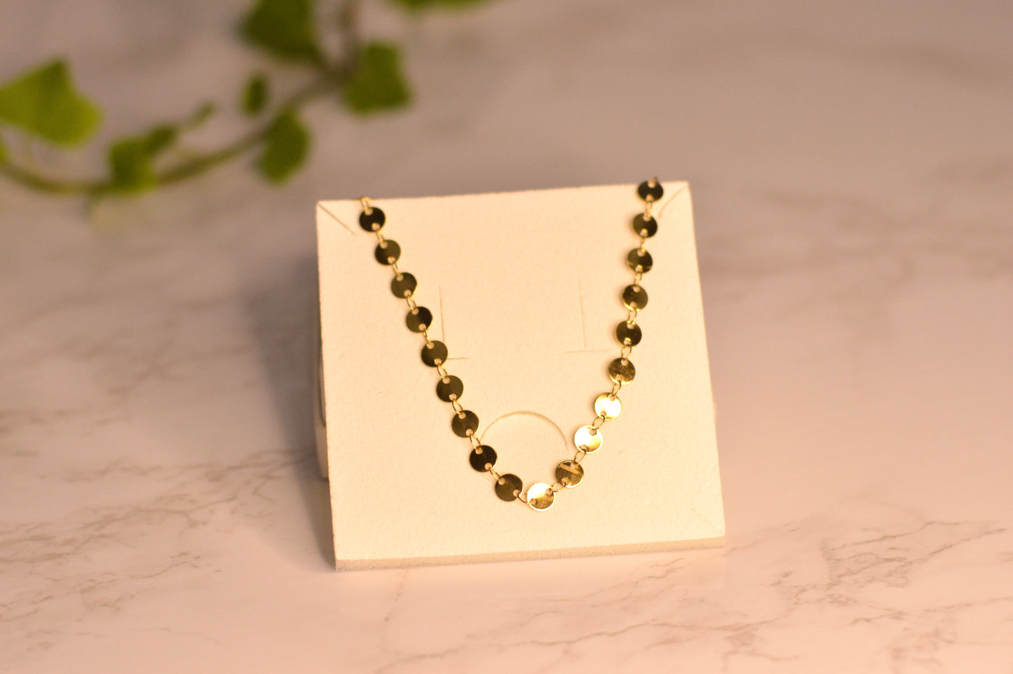 Collares de acero en oro