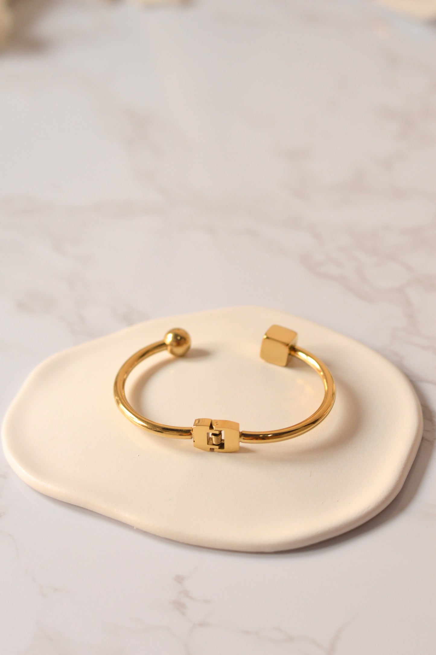Brazalete Cubo