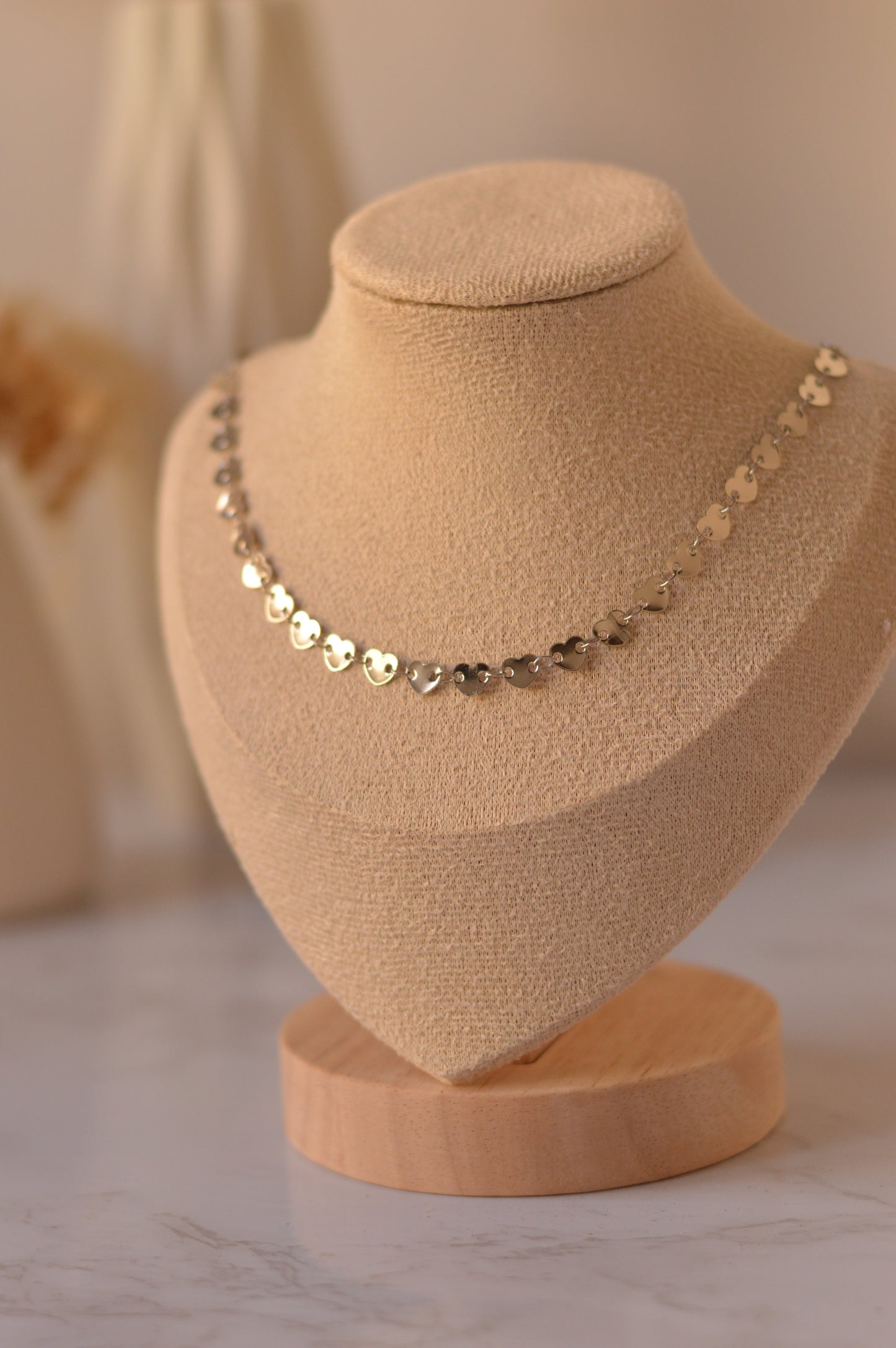 Collar de acero corazón
