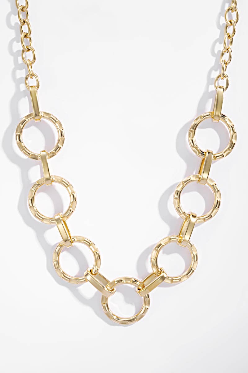 Collar texturizado con anillos
