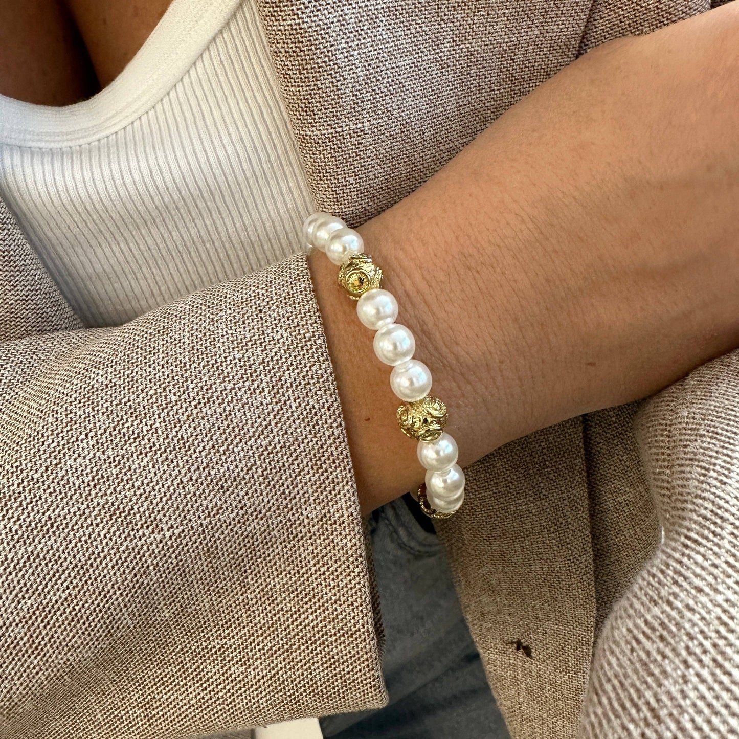 Adela - la pulsera