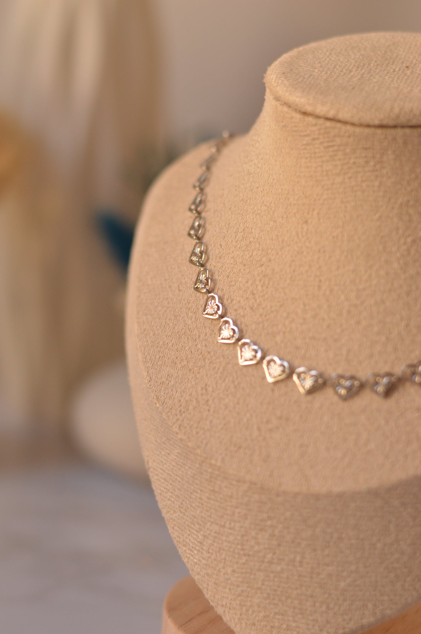 Collar de acero Plateado
