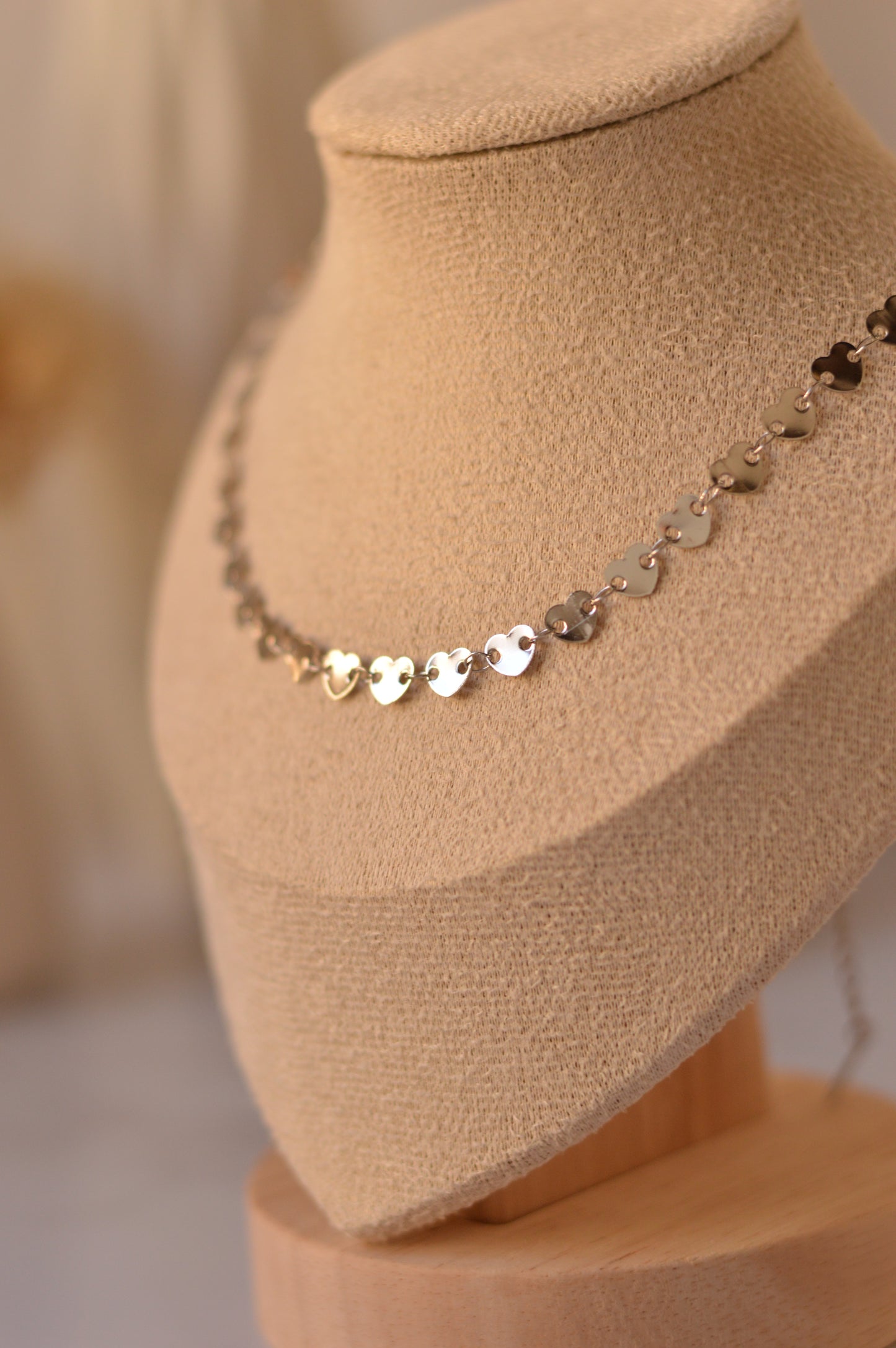 Collar de acero corazón