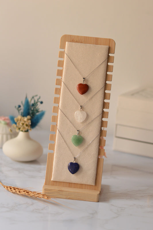 Collar con Colgante de piedra "Corazón"
